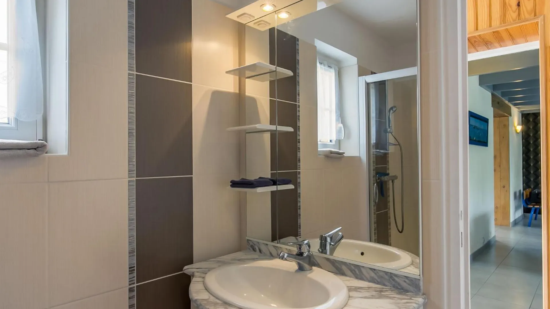 Holiday Home Kernic Ty By Interhome Plounévez-Lochrist 0*,  Franciaország