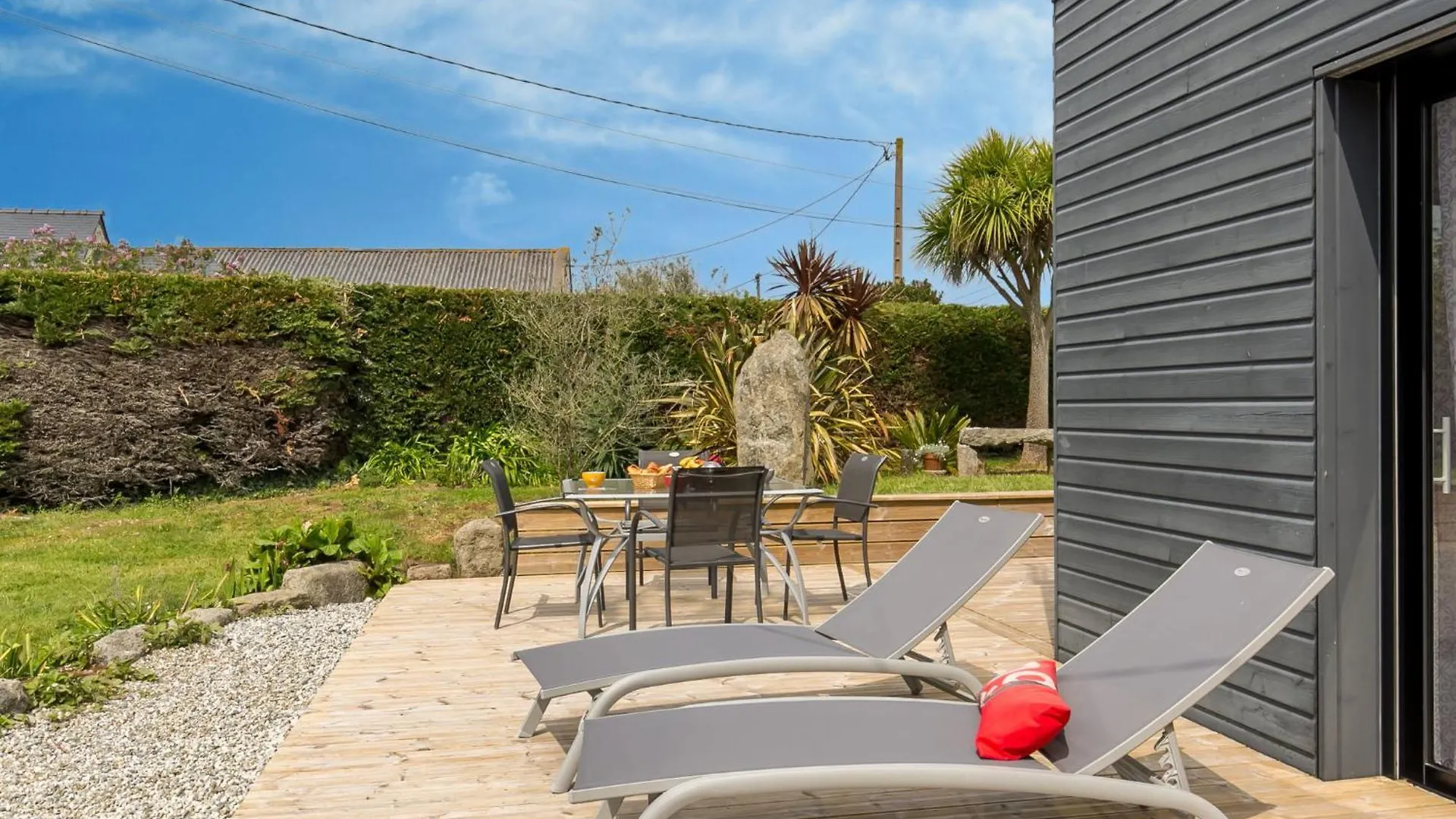 Holiday Home Kernic Ty By Interhome Plounévez-Lochrist