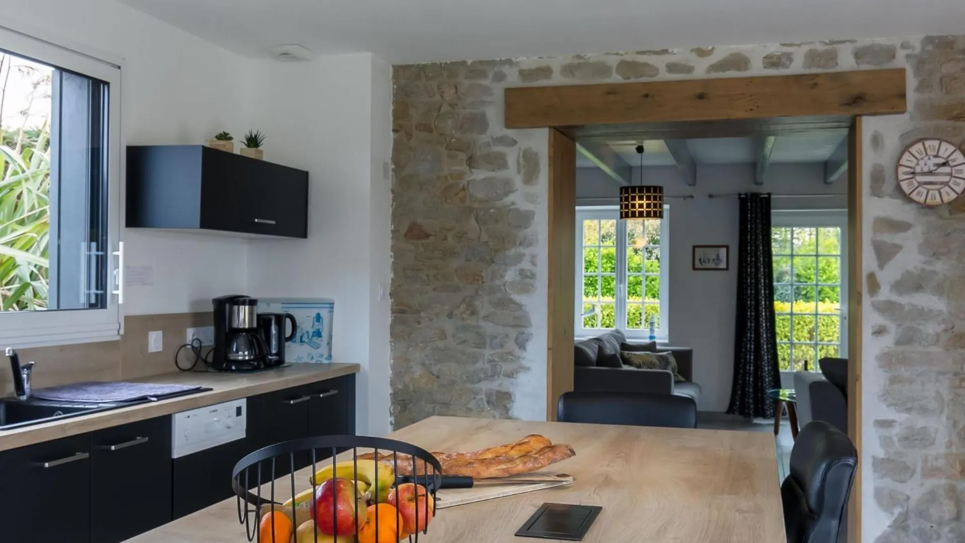 Holiday Home Kernic Ty By Interhome Plounévez-Lochrist